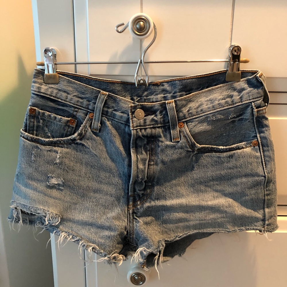 Levi’s high waisted jean shorts Urban Outfitters
